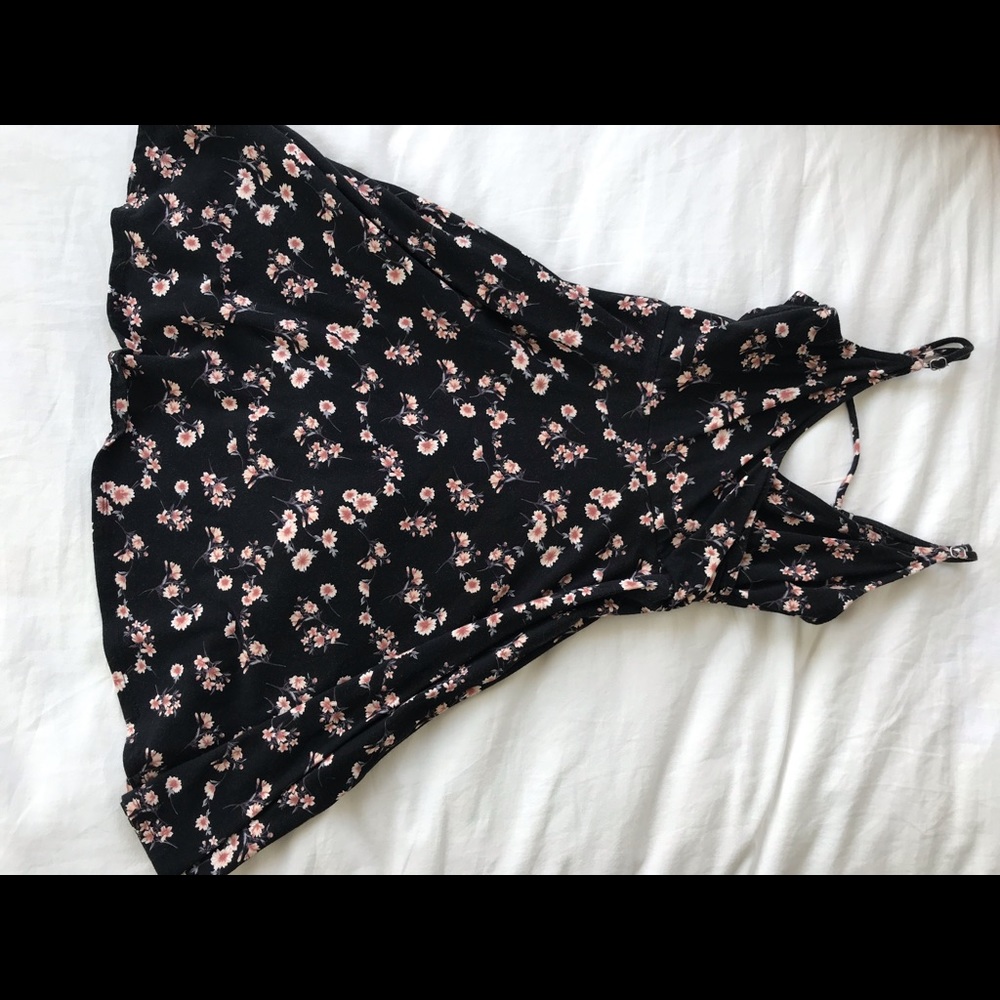 Forever 21 floral criss cross dress